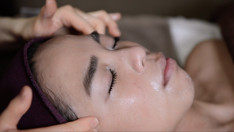 Eminence bespoke organic facial